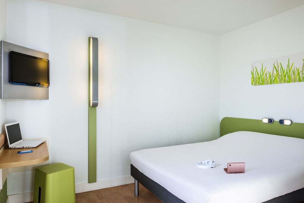 Ibis Budget Courbevoie Paris La Defense 1 34/72