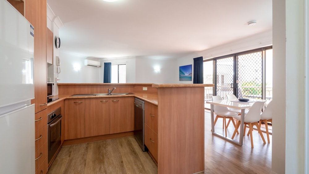 Burleigh On the Beach Apartments 5/62