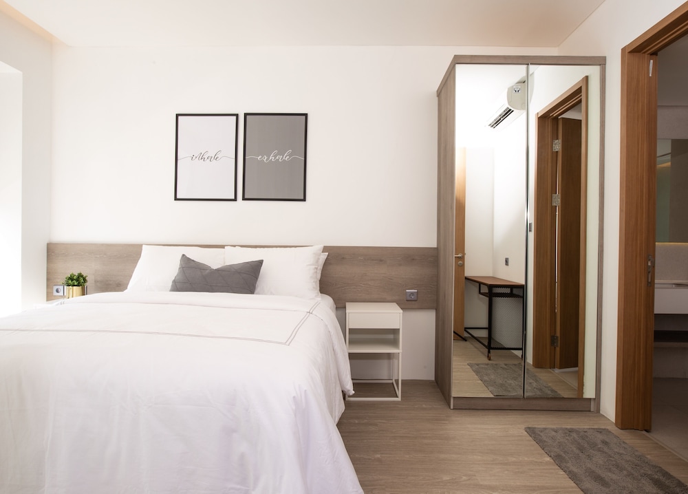 1 BEDROOM, PREMIER, APARTMENT