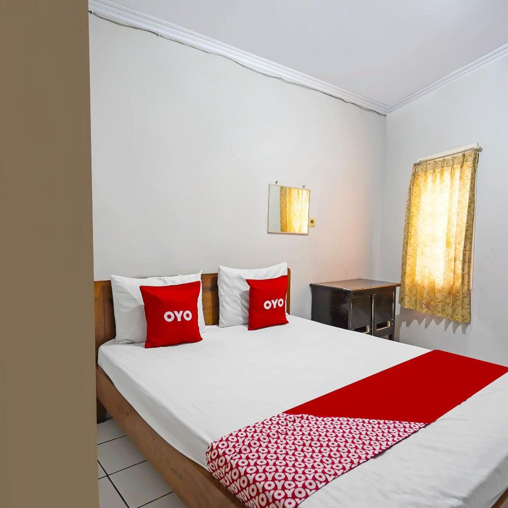 Room at OYO 91710 Hotel Anugerah, JEMBER