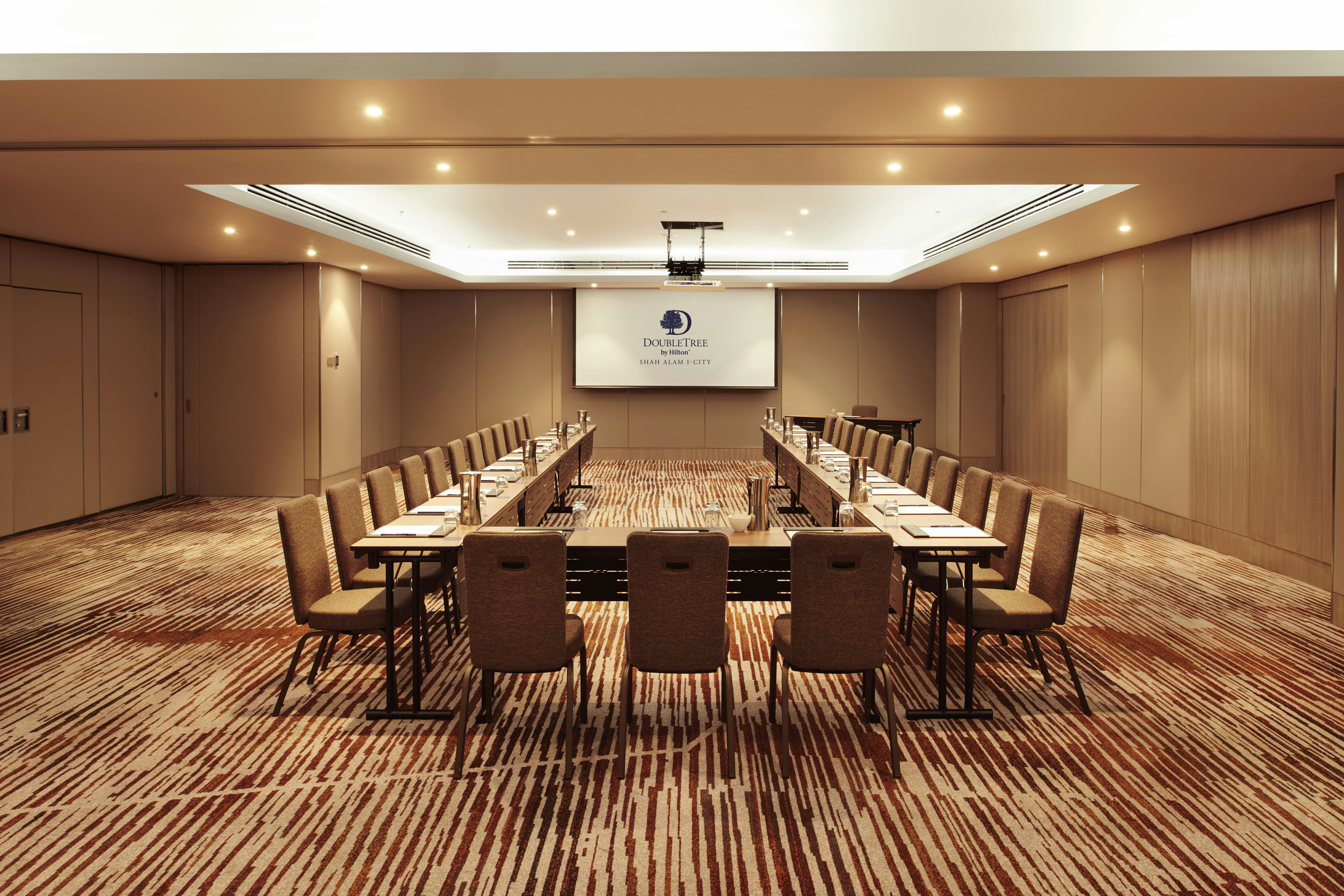 DoubleTree by Hilton Shah Alam i-City 60/76