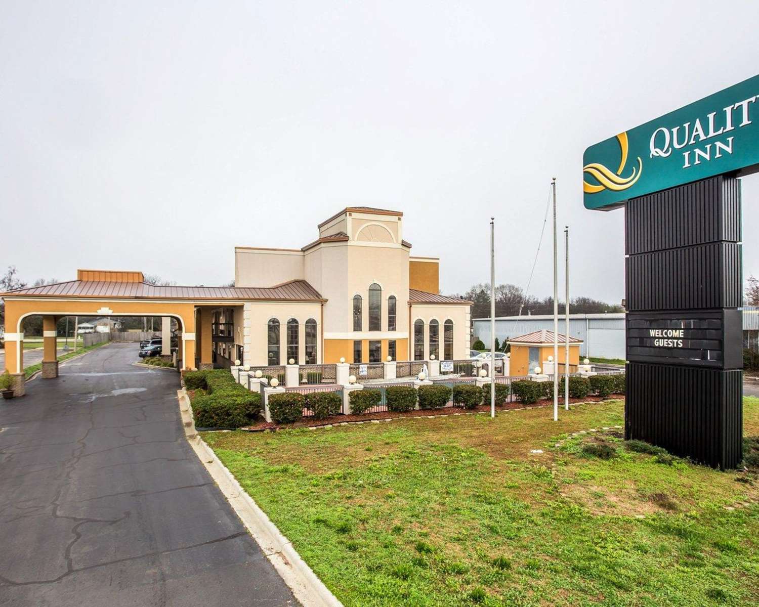 Quality Inn Bennettsville, SC 14/17