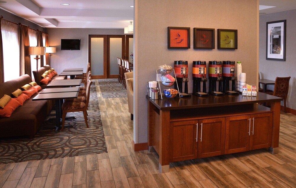 restaurant-cafeteria