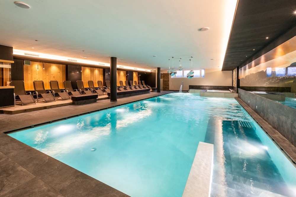 Lady Maria Hotel And Resort 45/70