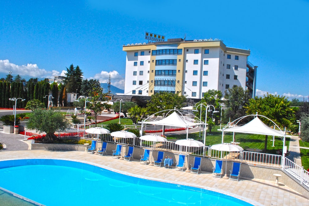 Edra Palace 2/75