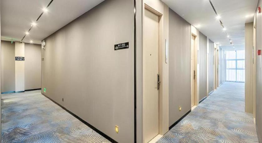 Echarm Hotel (Kunming Railway Station Huancheng South Road Metro Station) 4/50