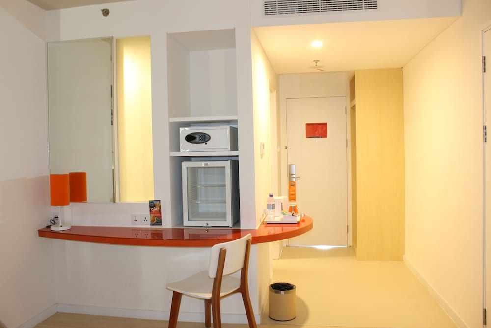 Harris Hotel Pontianak 50/50