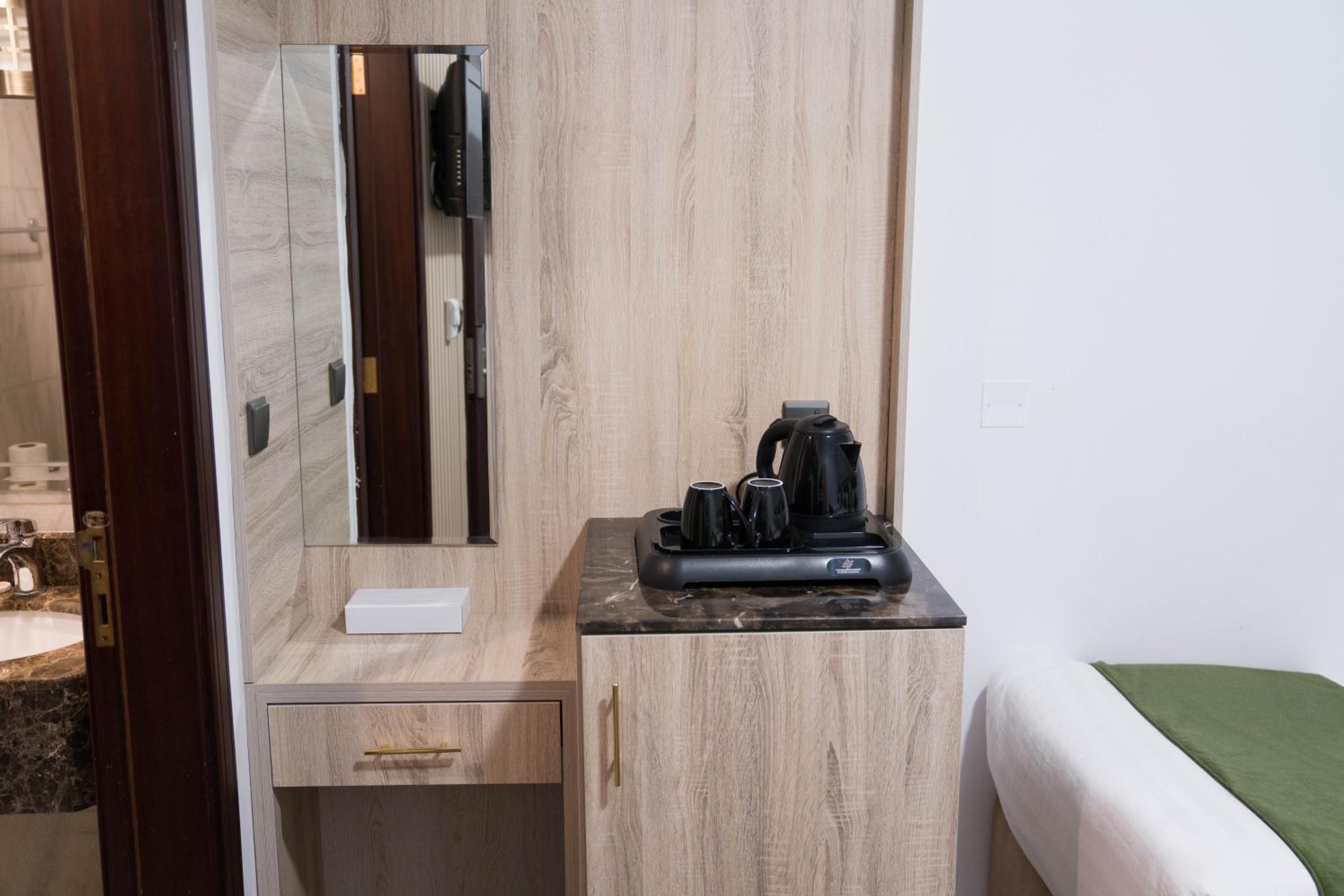 حياة الواحة(HAYAH AL WAHA HOTEL) 43/49