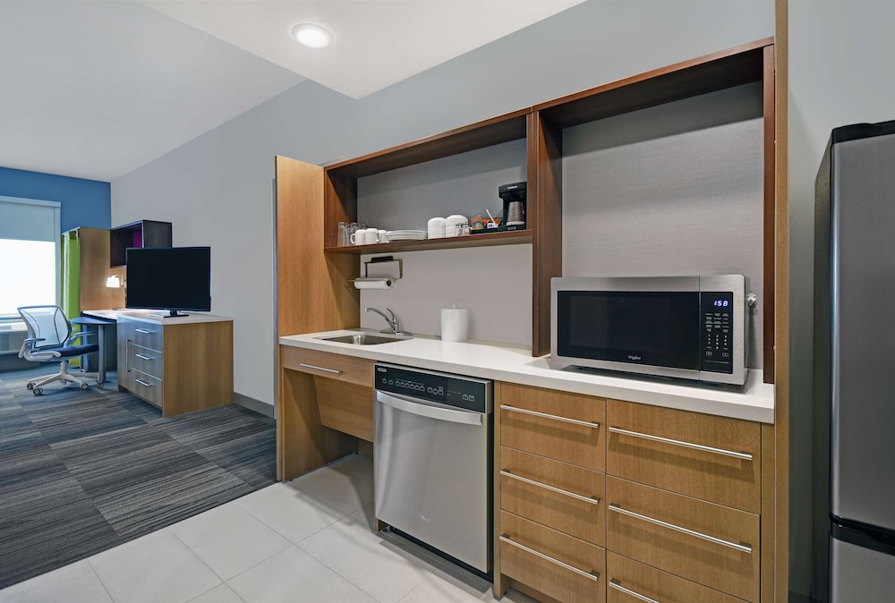 Home2 Suites by Hilton Liberty NE Kansas City MO 43/48