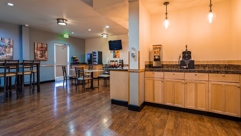 Best Western Woodburn 9/46
