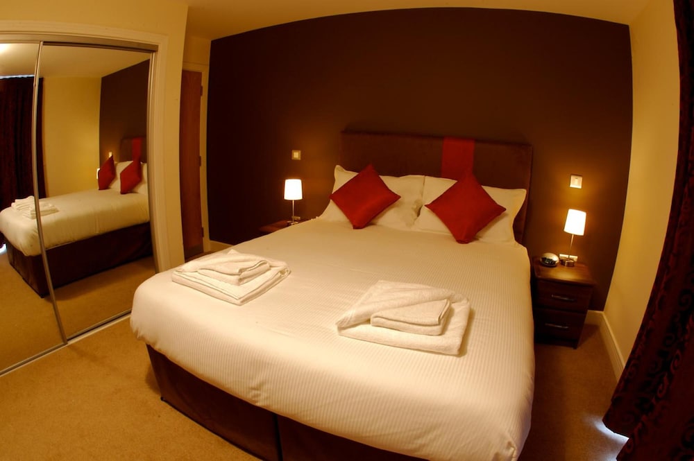 The Spires Serviced Apartments Birmingham 7/36