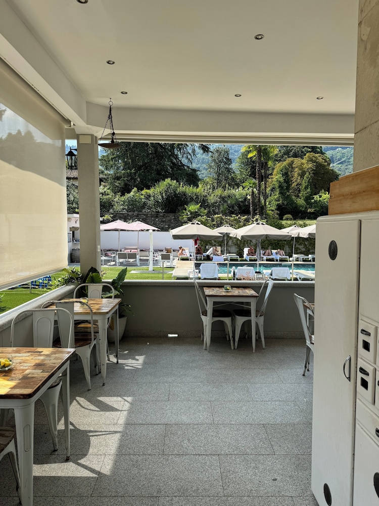Hotel La Fontana 10/76