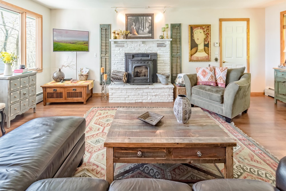Moonshadow Bed and Breakfast 44/69