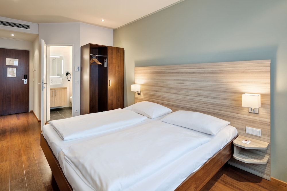 Four Points Flex by Sheraton Salzburg Messe 10/25