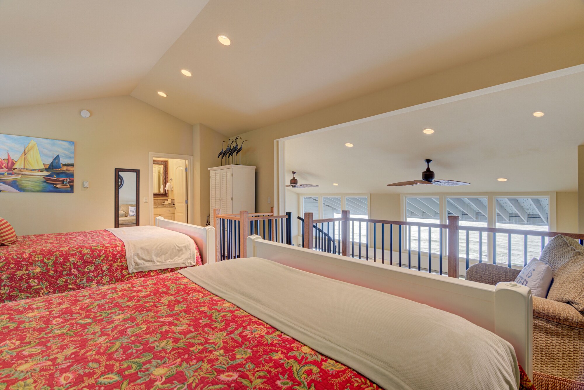 Coastal, Villa, 1 King and 2 Queen Beds