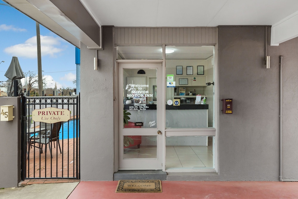 Bendigo McIvor Motor Inn 27/32