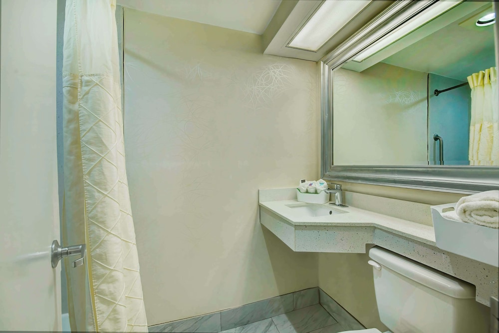 Motel6 Atlanta, GA - Midtown 48/50