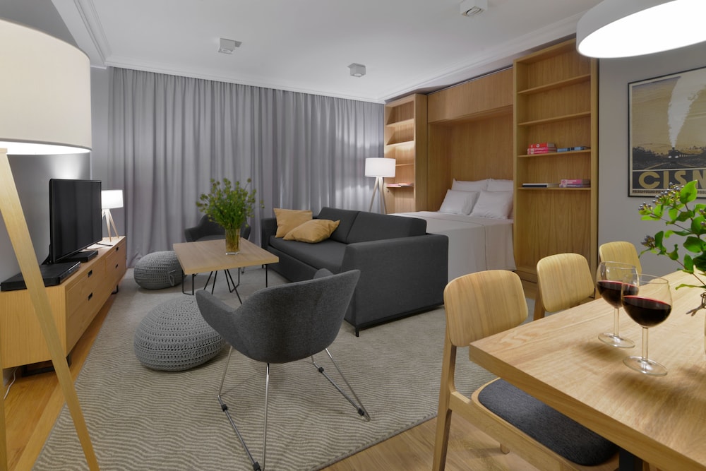 Stradonia Serviced Apartments 59/76