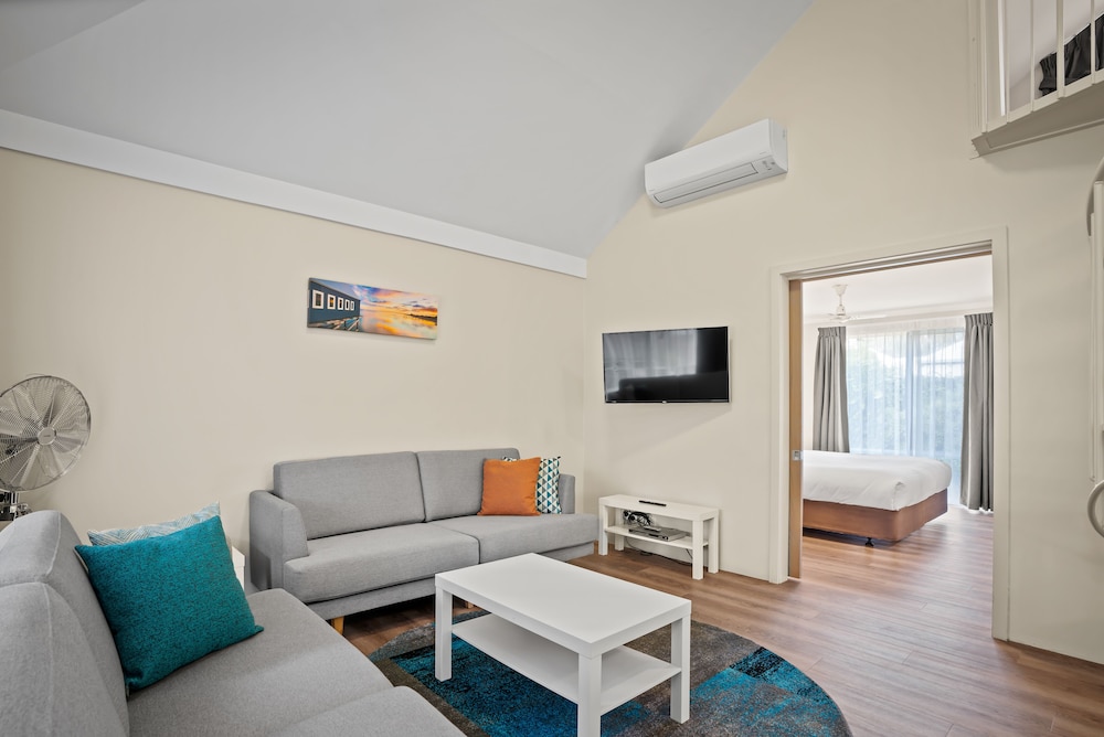 Broadwater Beach Resort Busselton 25/50