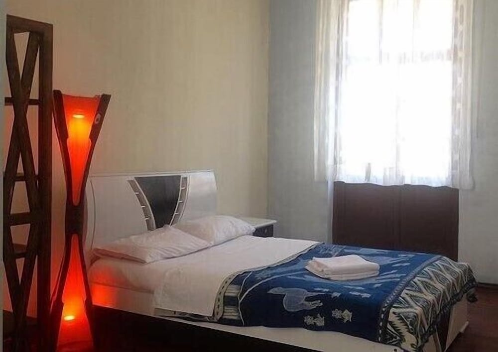 STANDARD, DOUBLE BED