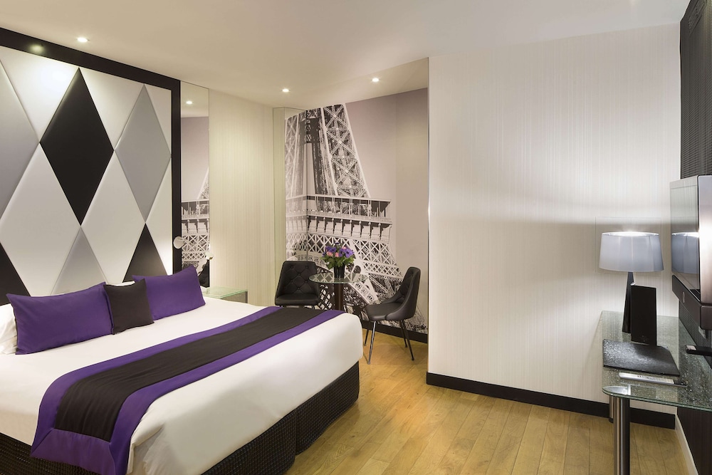 L Empire Paris 23/63