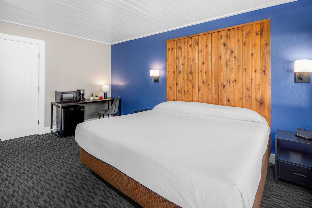 Tahoe City Inn 16/42