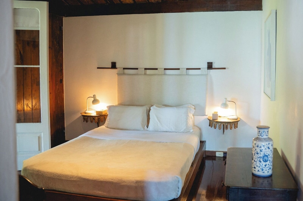 Cliffside Guest House Experience 26/67