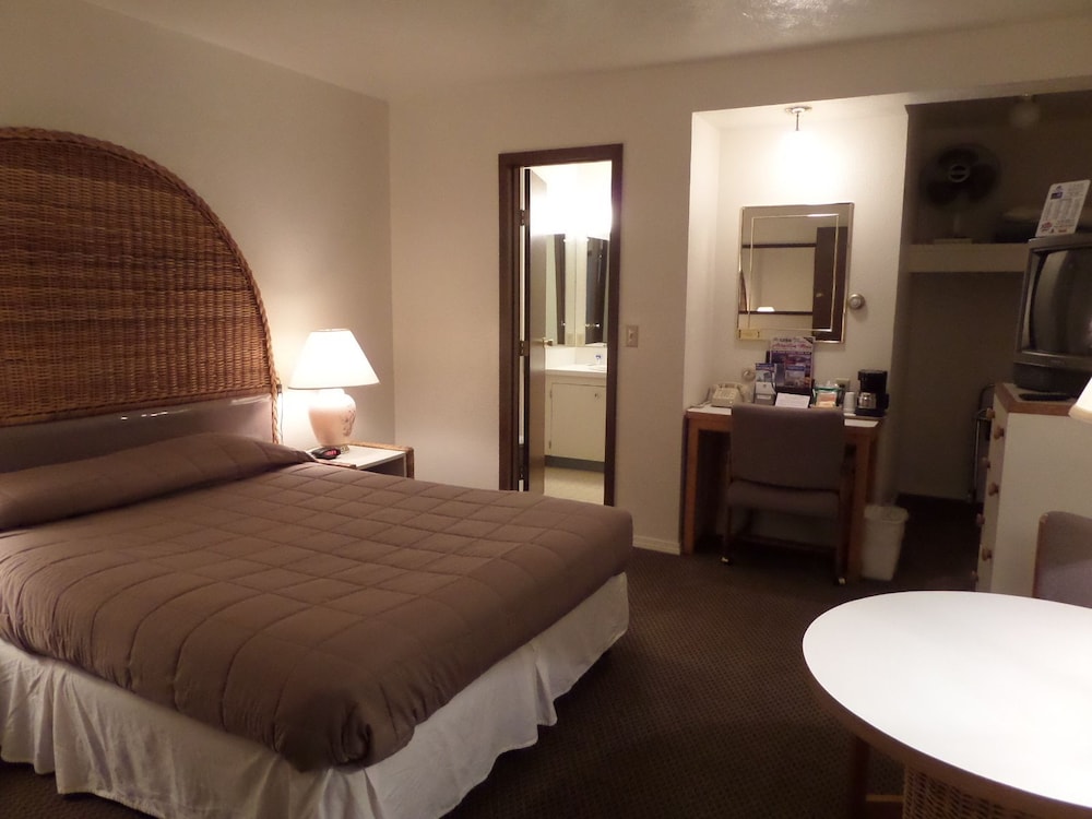 Americas Best Value Port Polson Inn 14/67