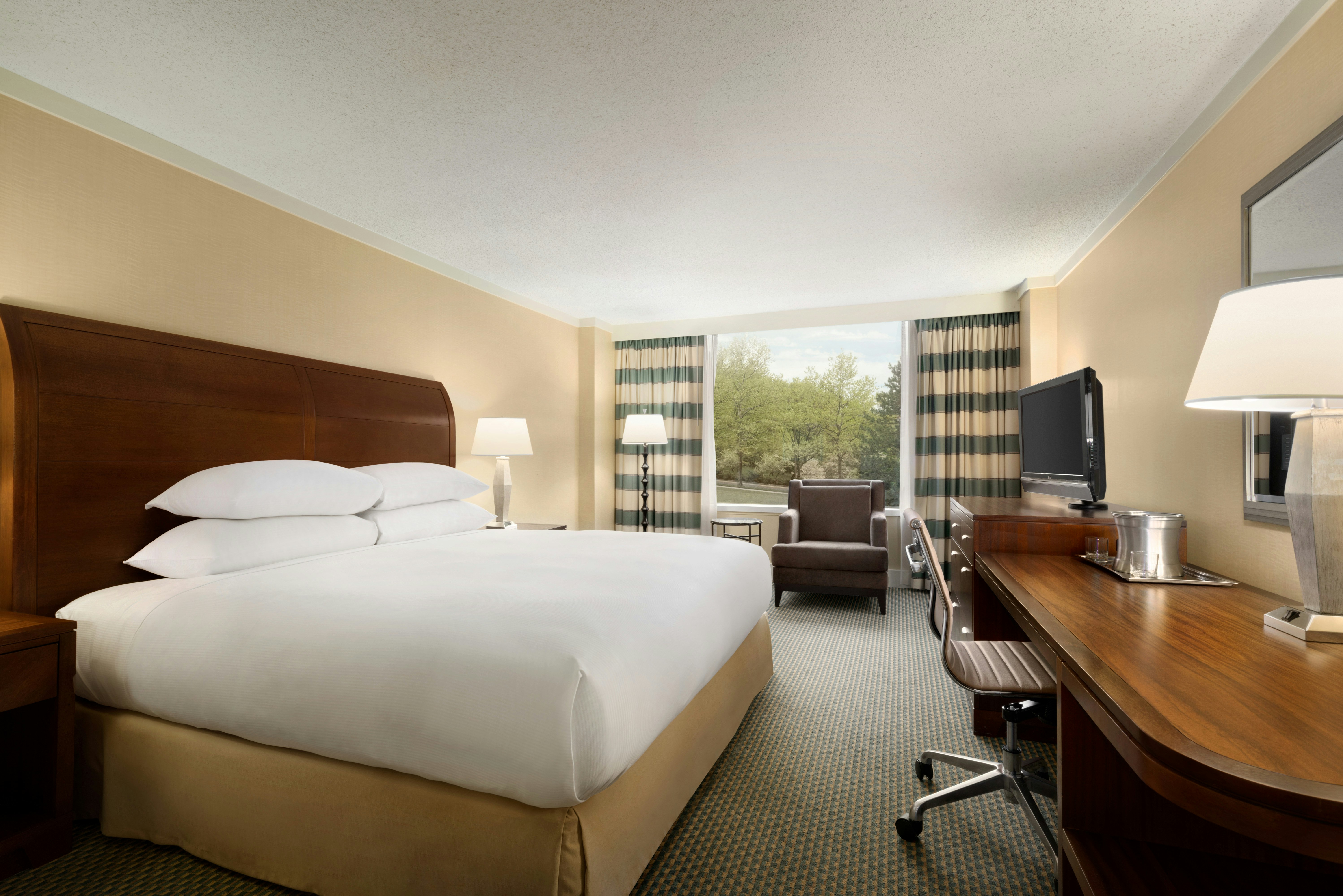DoubleTree by Hilton Stamford 18/48