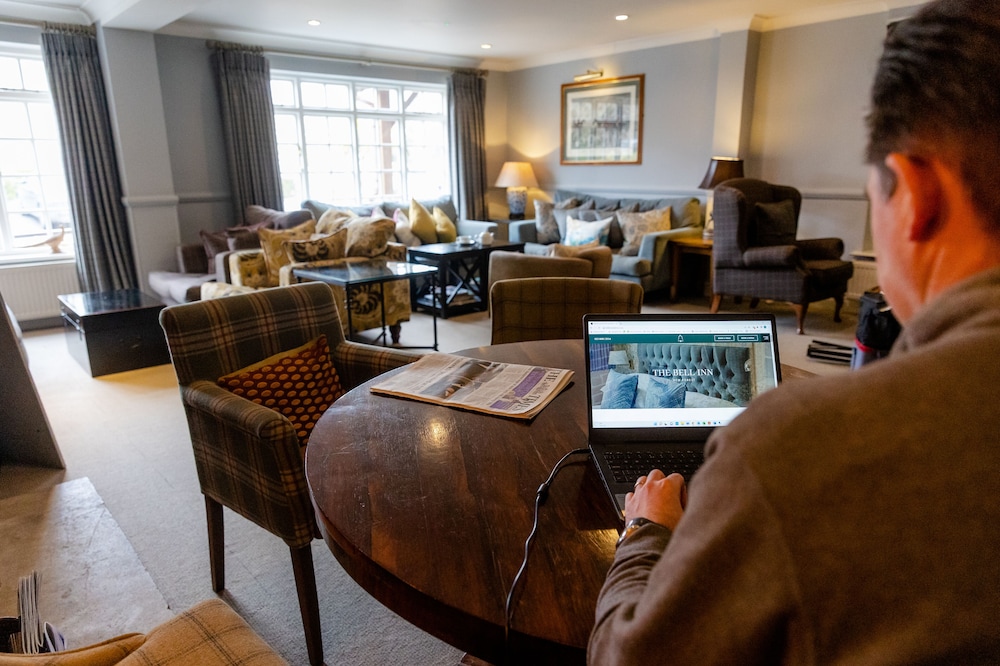 The Bell Inn New Forest 42/58