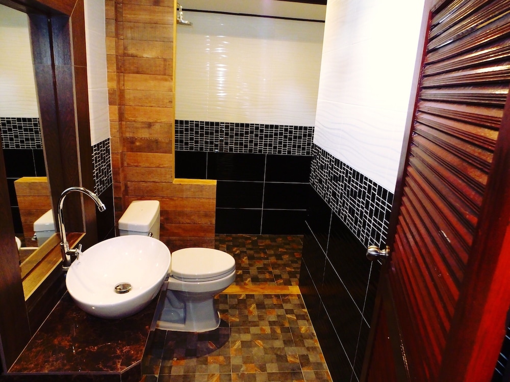 BLUE ANDAMAN LANTA RESORT 68/71