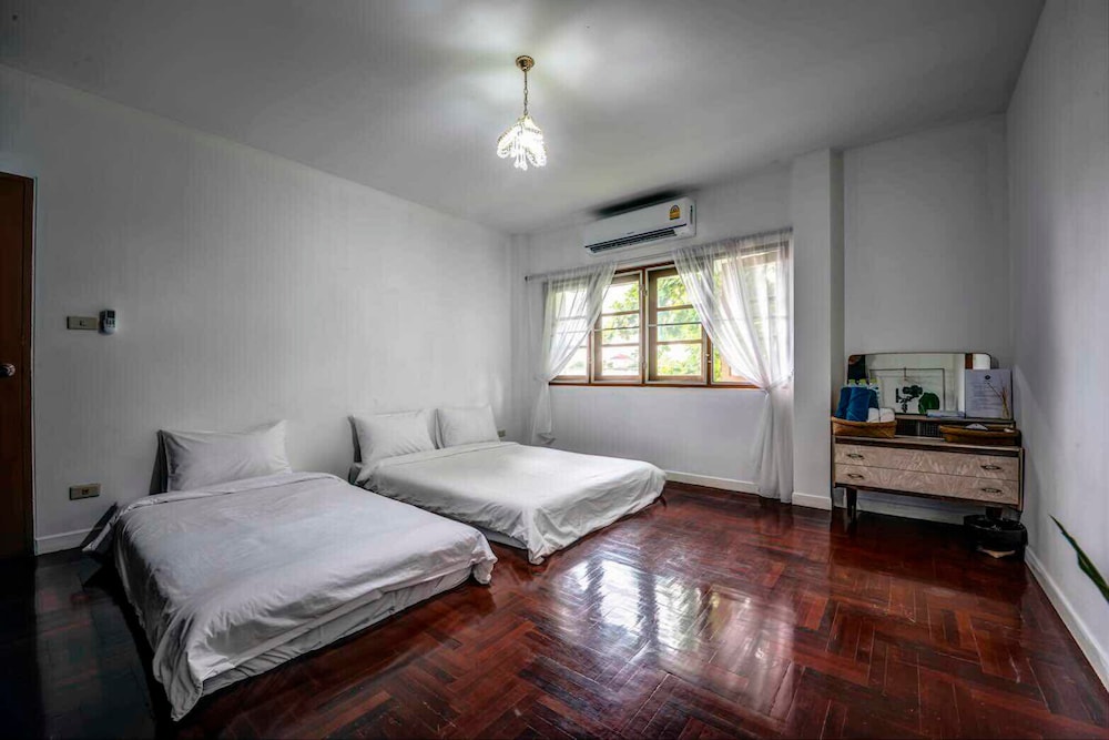 Double Tree House 20/84