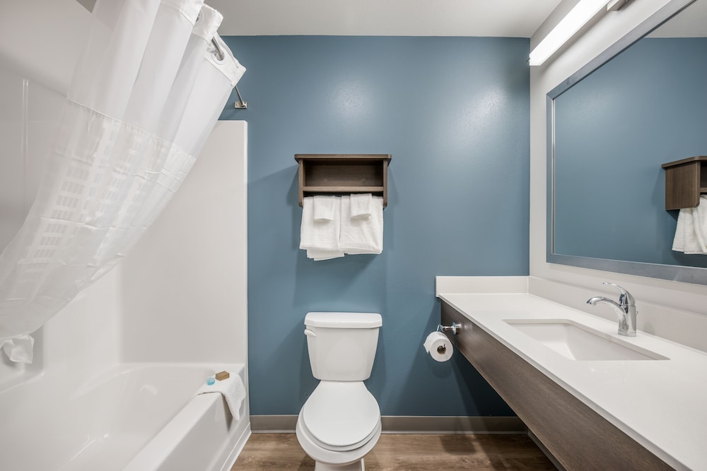 WoodSpring Suites Libertyville - Chicago 57/60