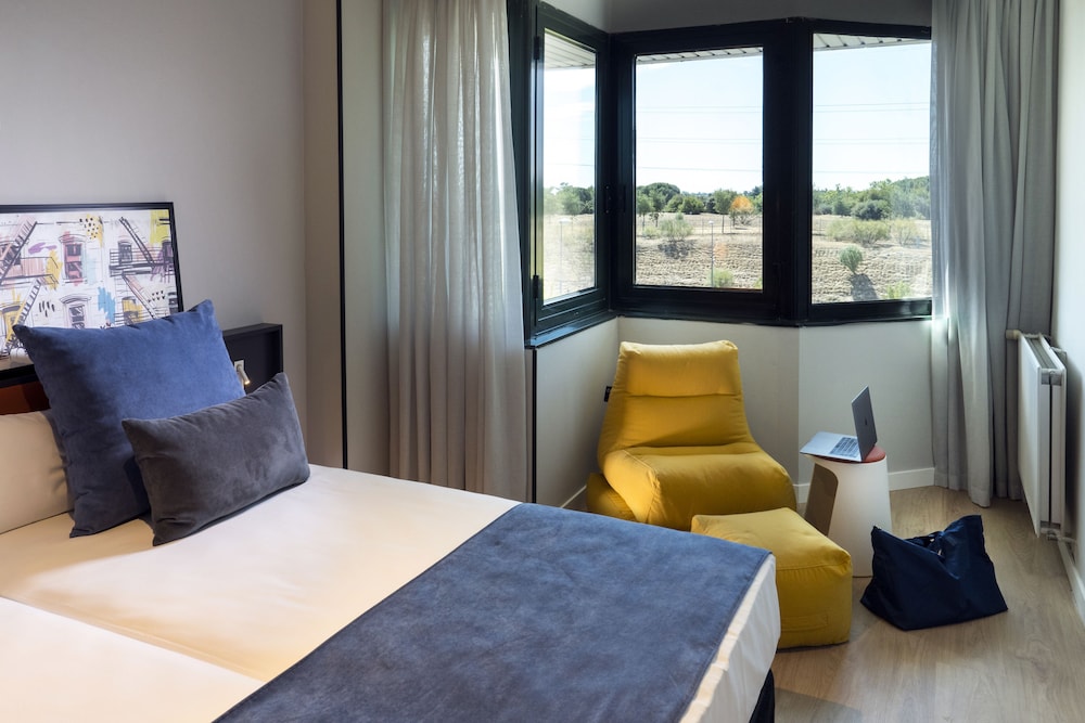 The Oliver Apartamentos 3/27