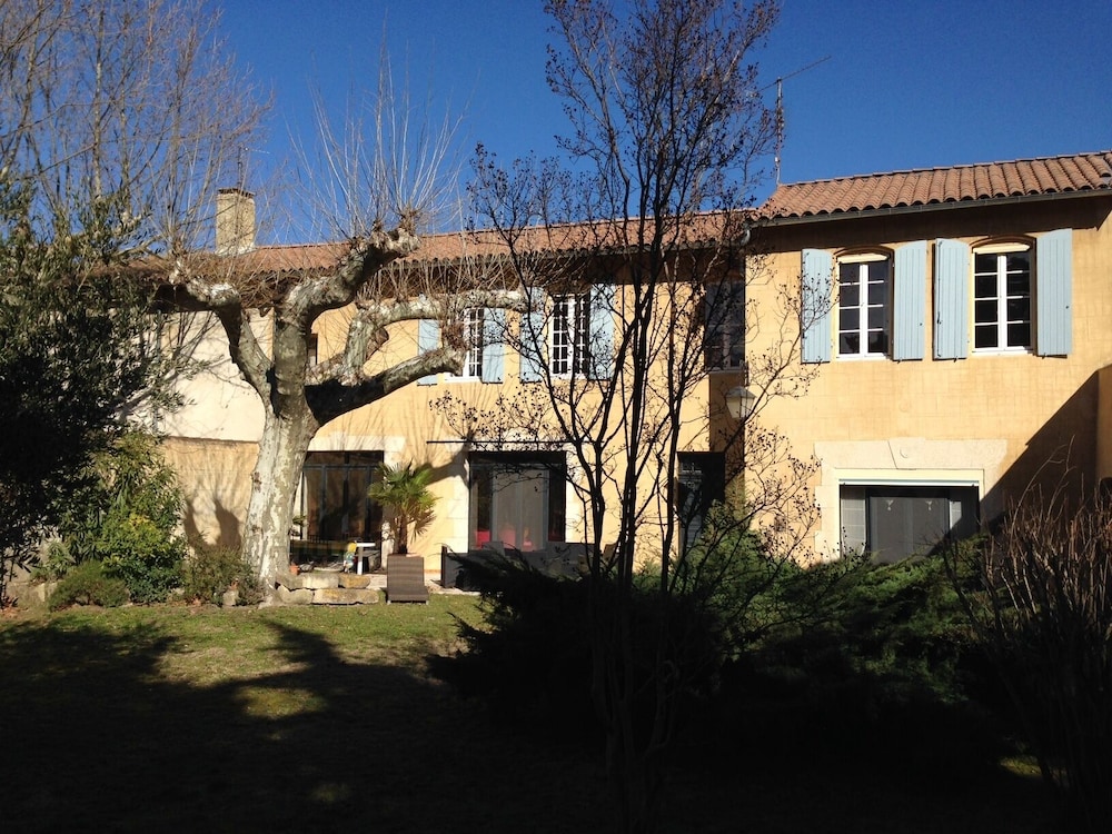 Clos Saint-Pierre De Fraisse 33/38