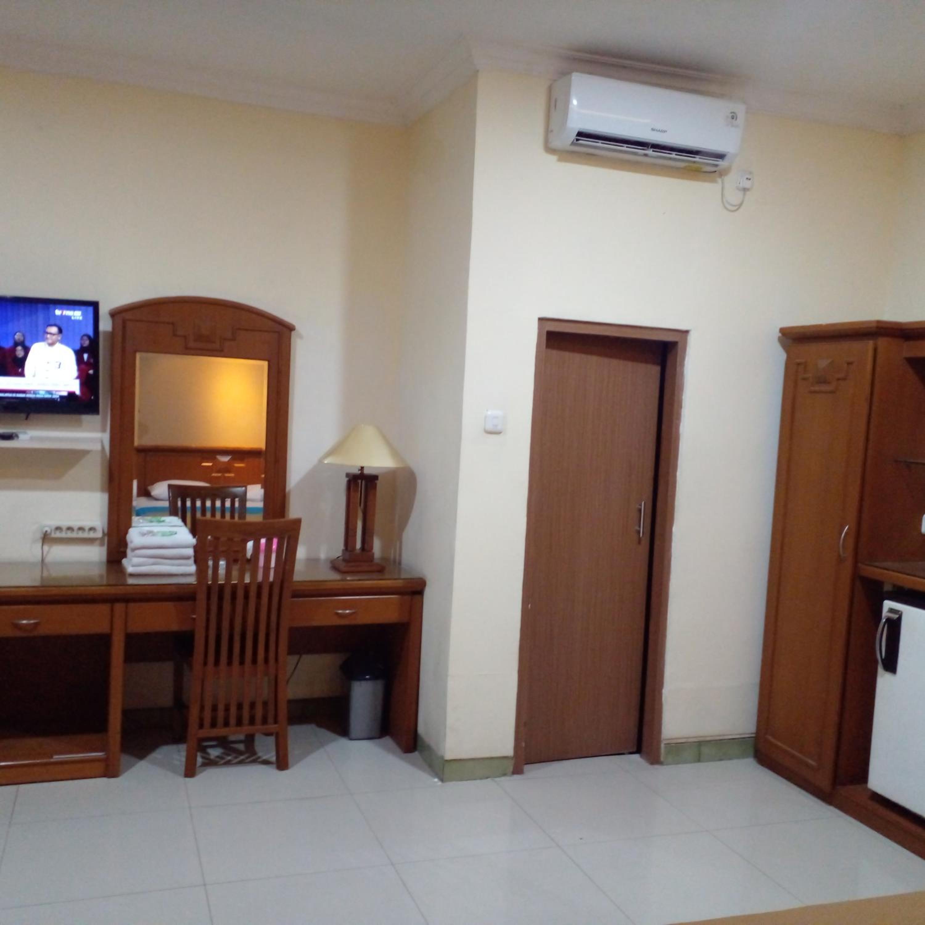 Hotel Priangan 11/50