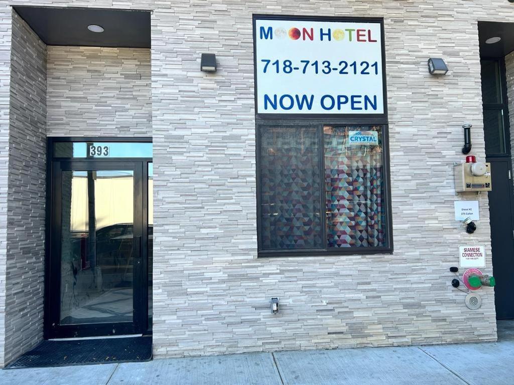 Moon Hotel Brooklyn 2/11