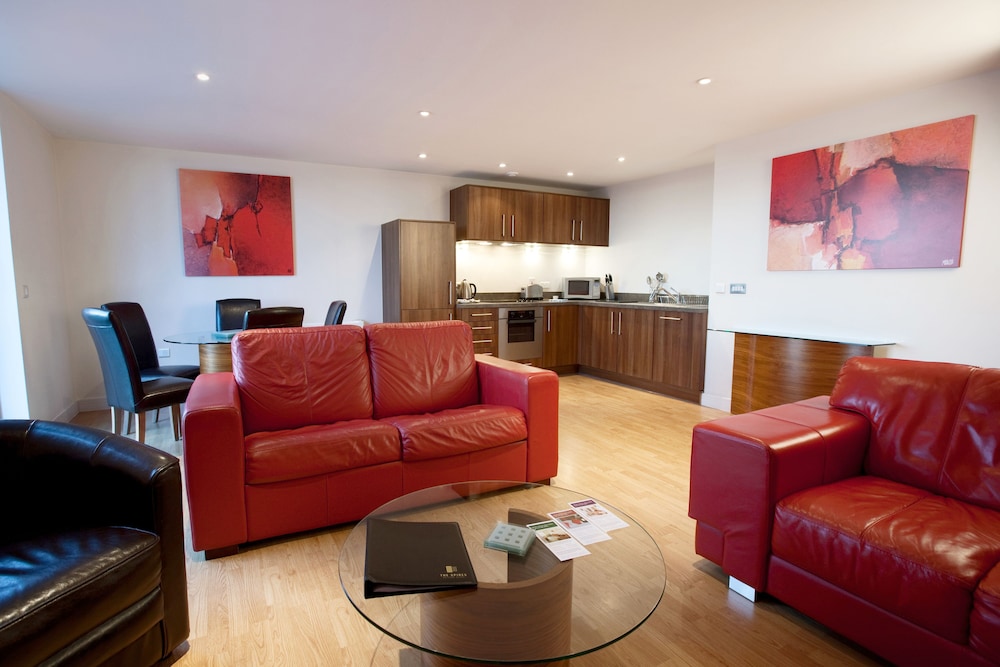 The Spires Serviced Apartments Birmingham 26/36
