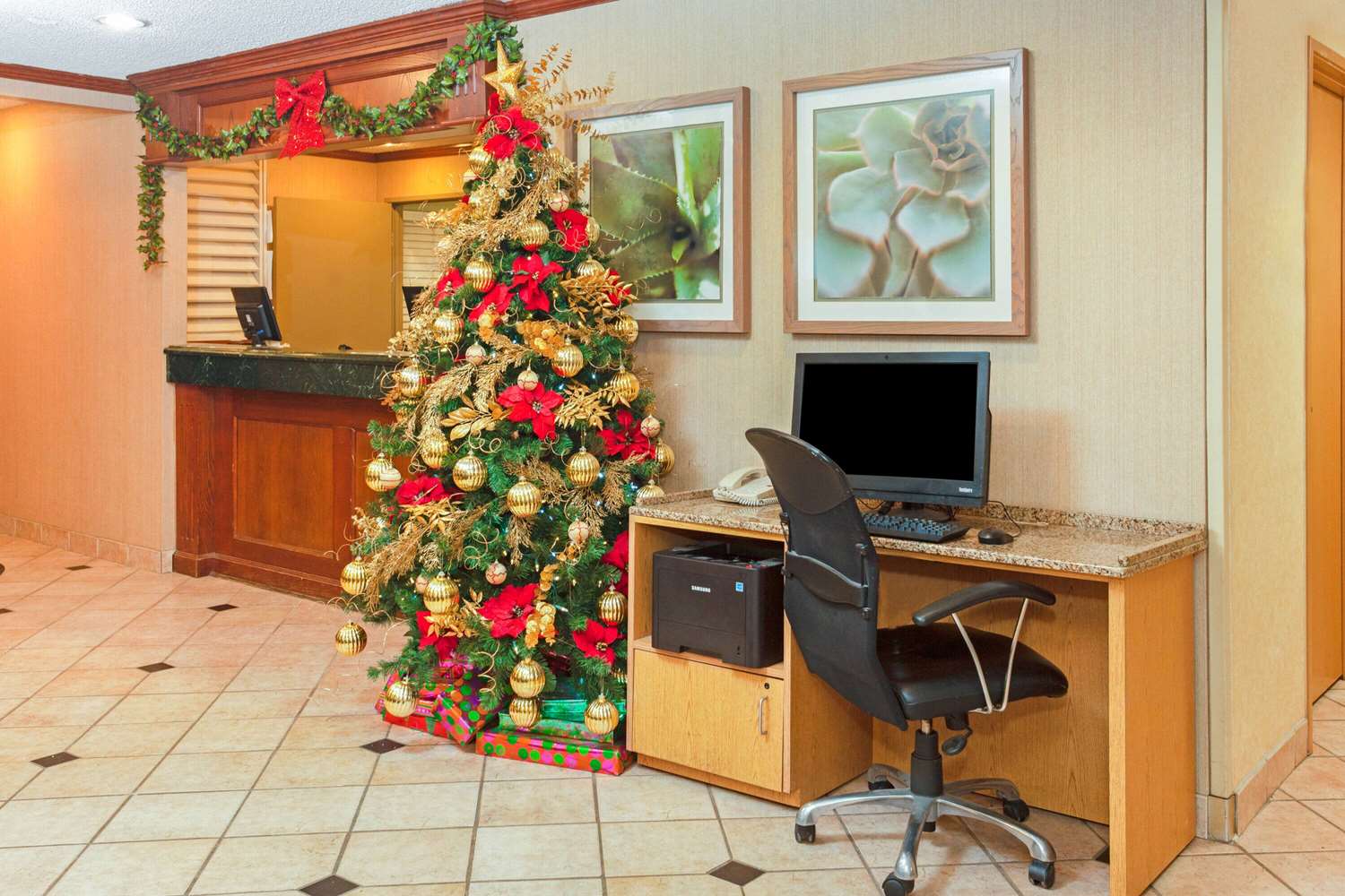 La Quinta Inn Milwaukee Airport/Oak Creek 46/53