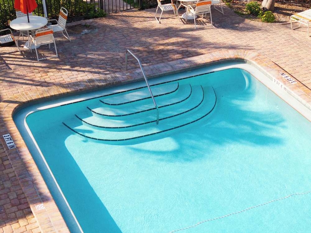 Captiva Beach Resort 23/50