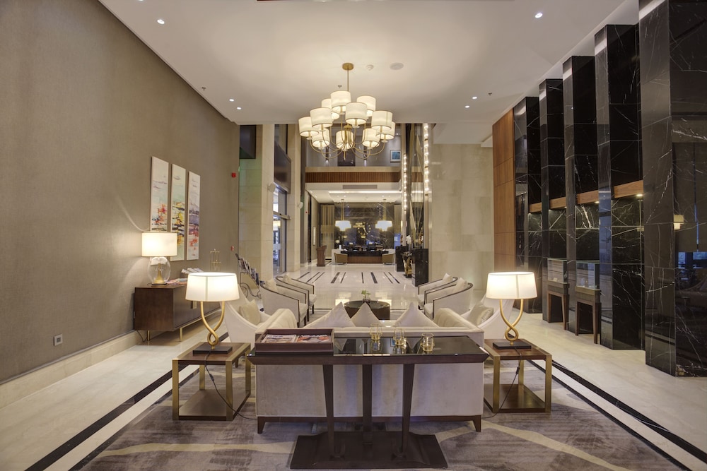 The House Boutique Suites 45/68