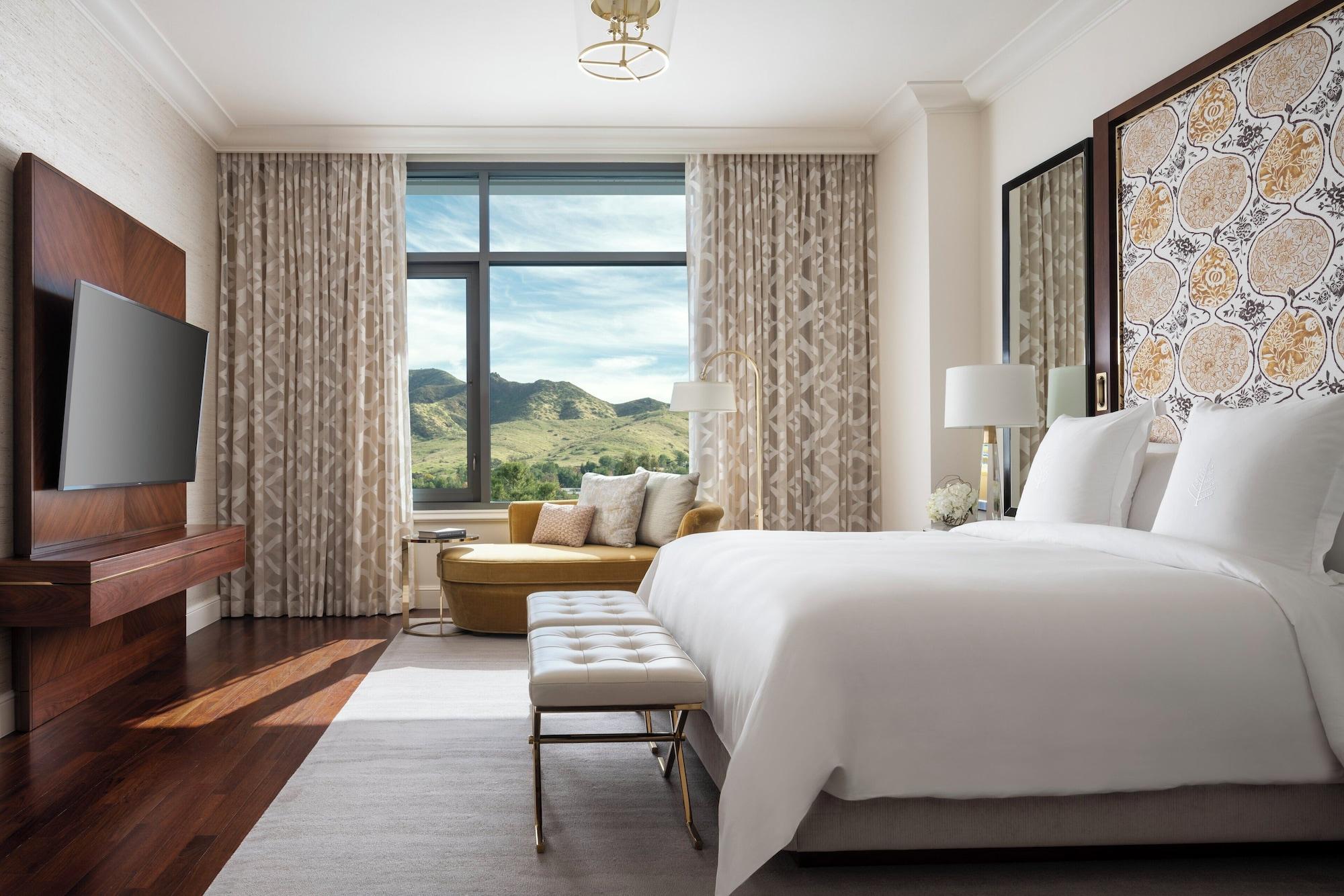 1 Bedroom, West Lake, Suite, Corner