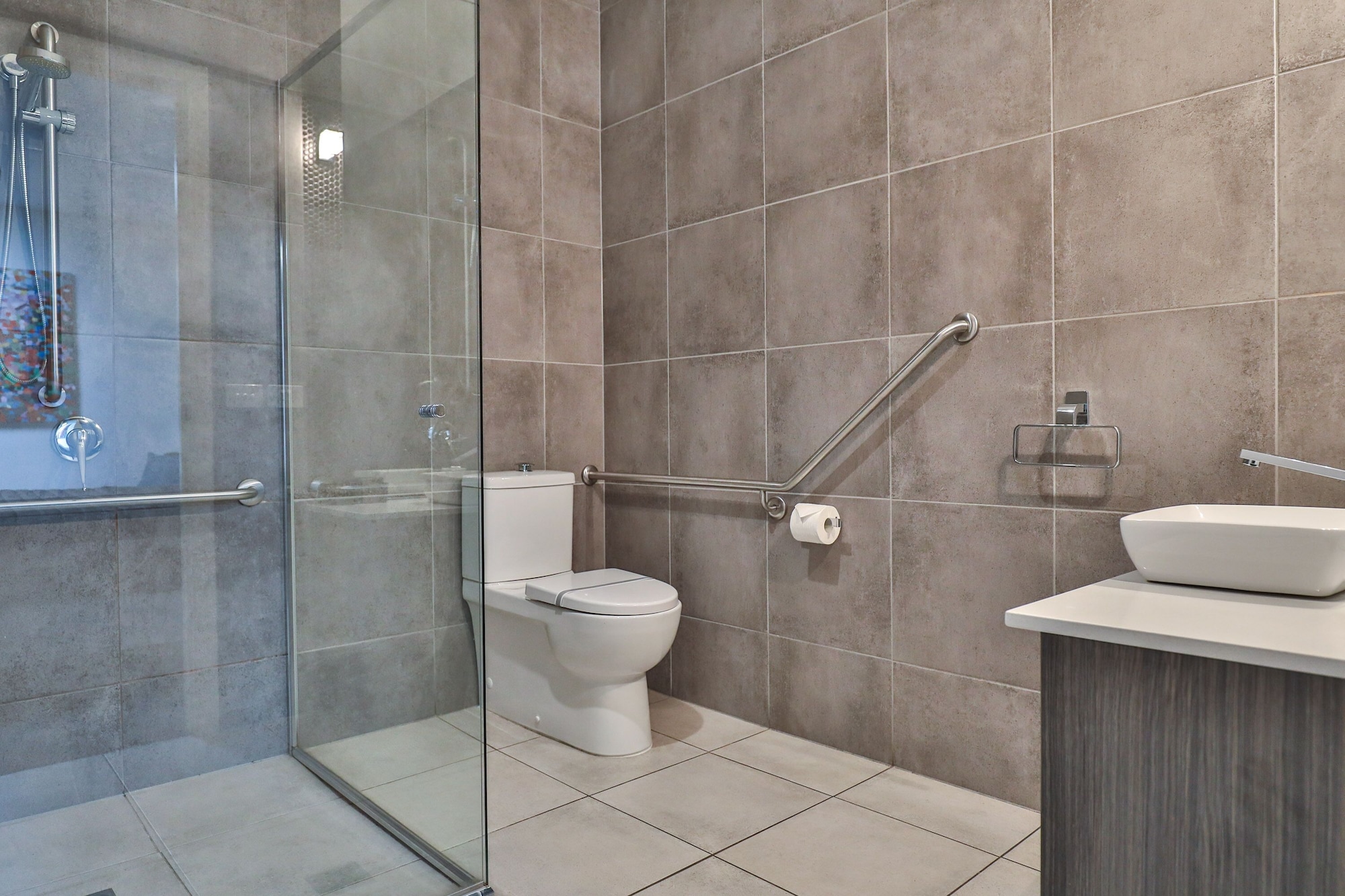 STUDIO, SUITE, NO BALCONY OR SKYLIGHT
