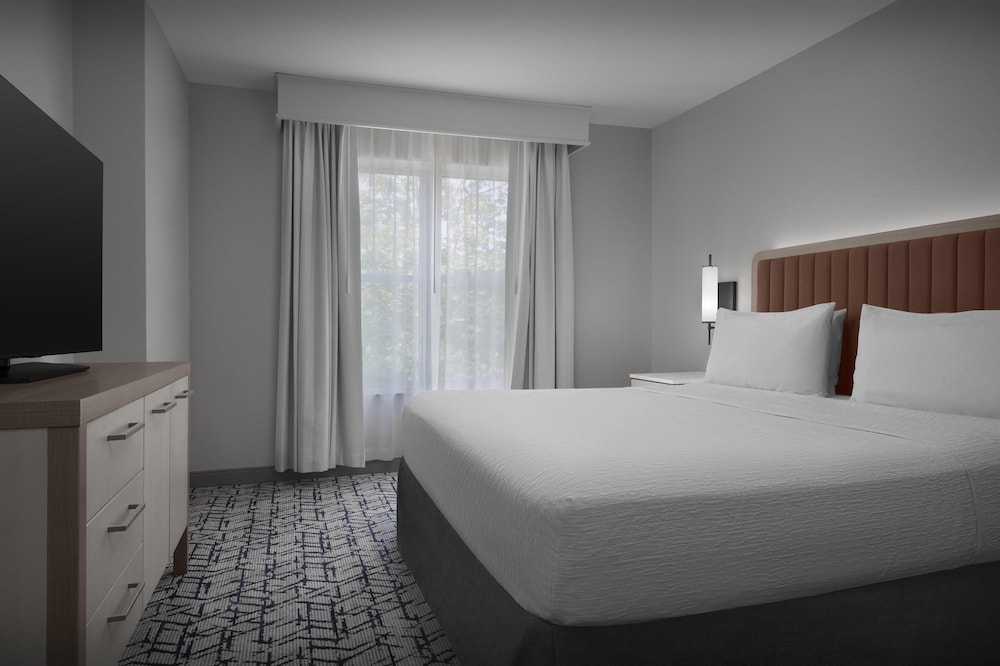 Premium, King Bed, Accessible