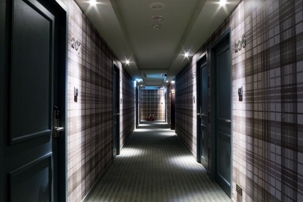 Urtrip Hotel 2/43