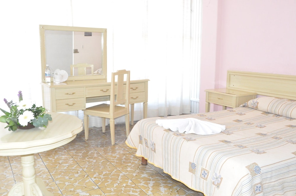 Hotel Viena 21/34