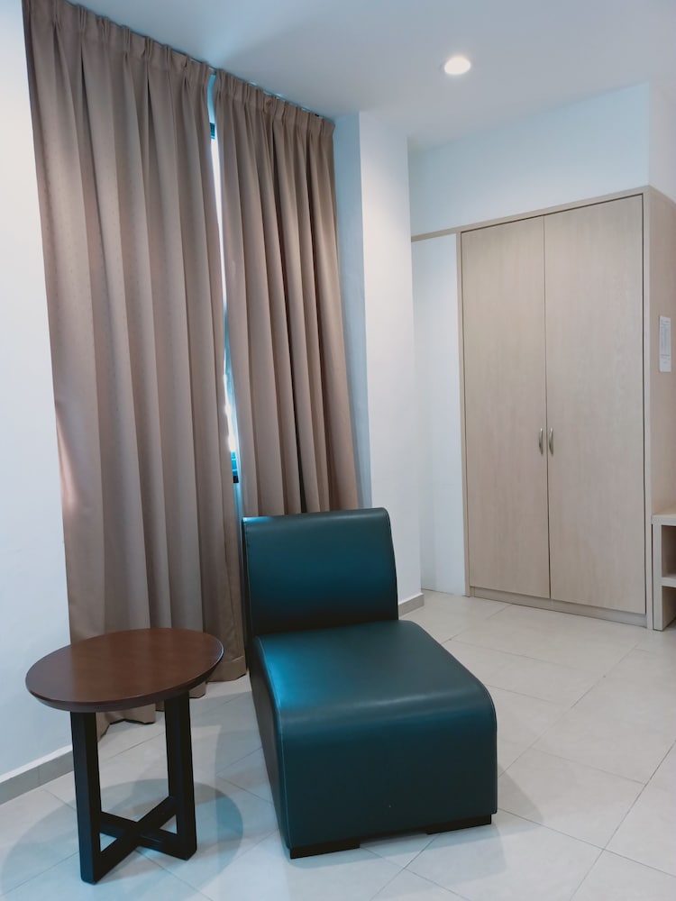 Golden View Serviced Apartment 37/67