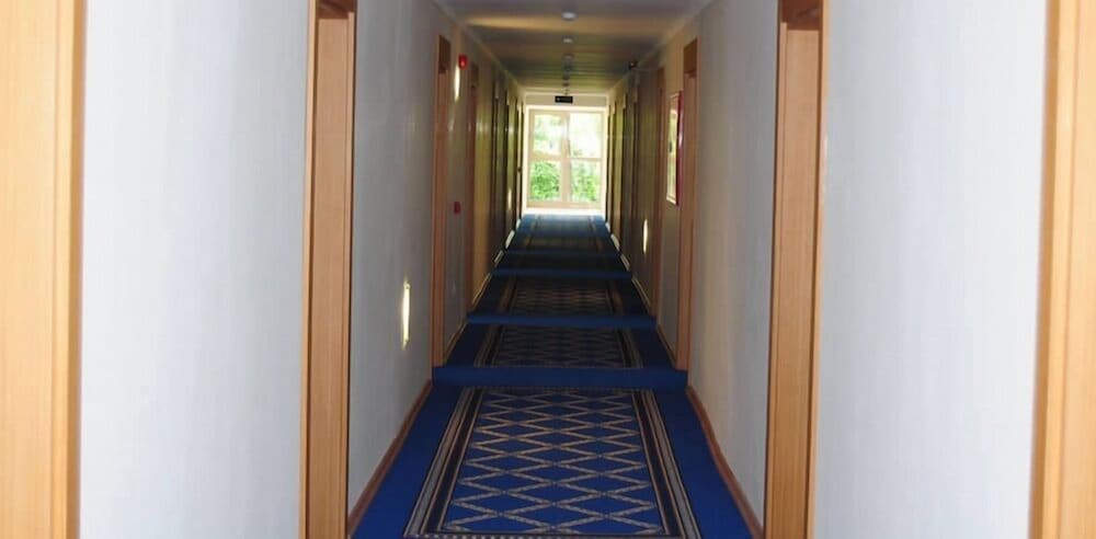 Batont Garden Resort Hotel 15/43