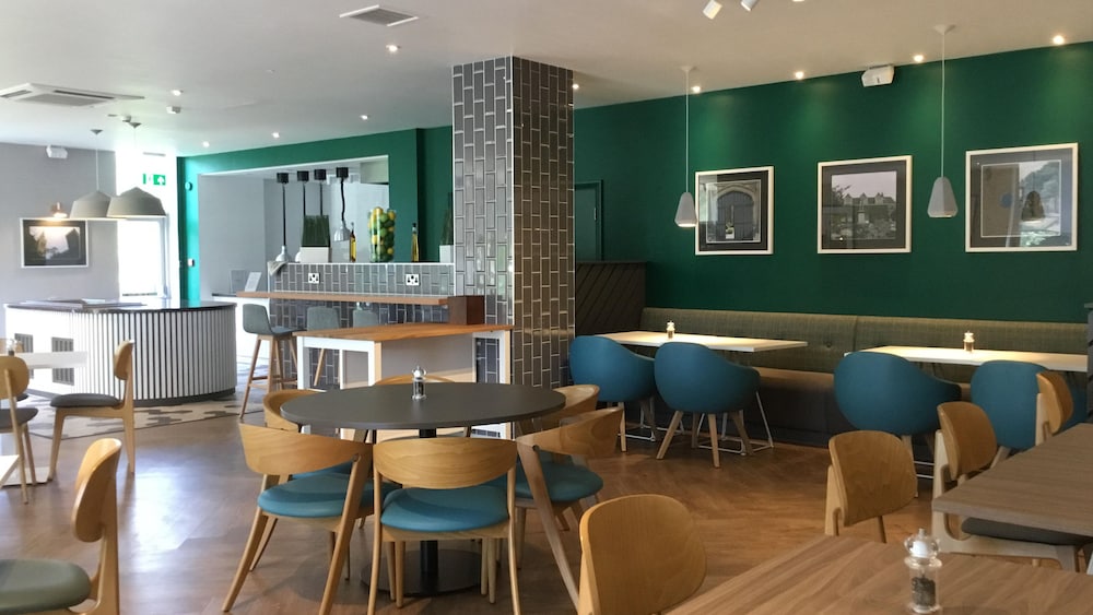 Holiday Inn Rugby-Northampton M1, JCT.18 35/50