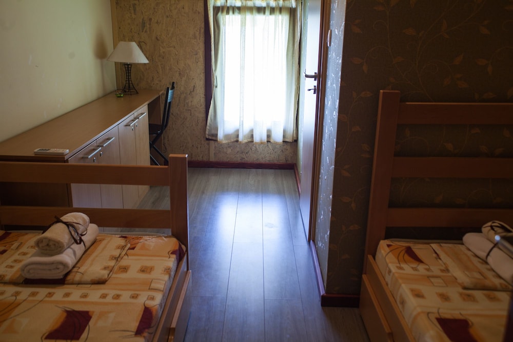 San Art Floating Hostel&Apartments 7/28